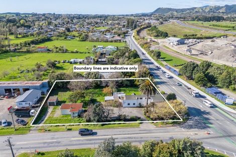 Photo of property in 3 State Highway 1, Otaki, 5512