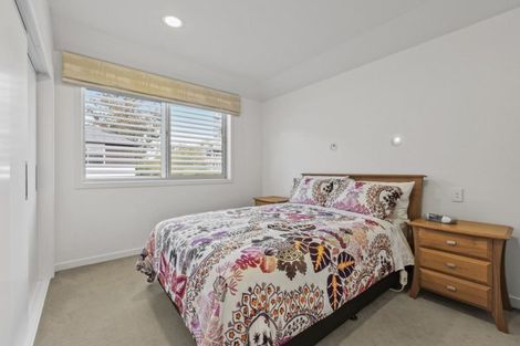 Photo of property in 8 Sylvan Park Avenue, Milford, Auckland, 0620