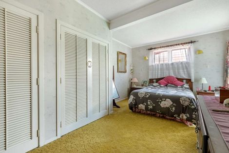 Photo of property in 9 Tiki Street, New Lynn, Auckland, 0600