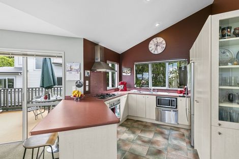 Photo of property in 51a Maungaraki Road, Korokoro, Lower Hutt, 5012