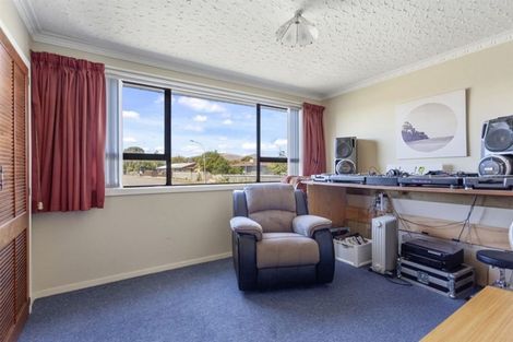 Photo of property in 28 Arran Crescent, Woolston, Christchurch, 8062