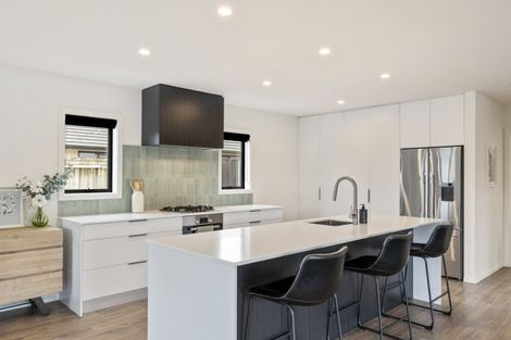 Photo of property in 21 Smith Street, Lepperton, New Plymouth, 4373