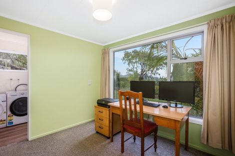 Photo of property in 3 Vista Grove, Kelson, Lower Hutt, 5010