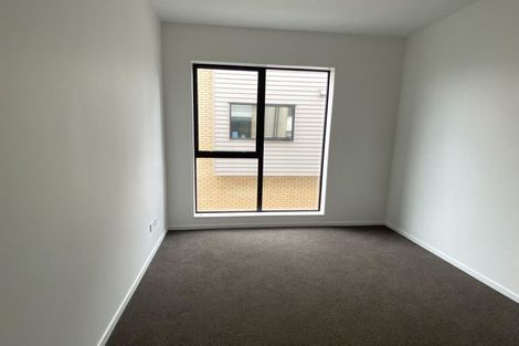 Photo of property in 36 Sinton Road, Hobsonville, Auckland, 0618