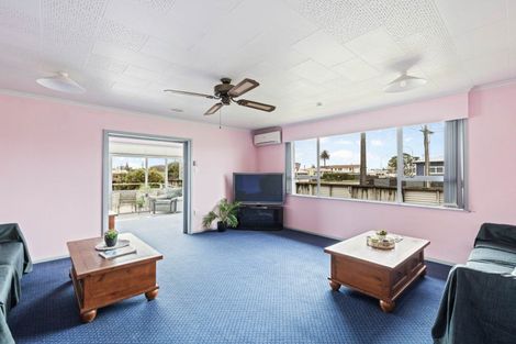 Photo of property in 95 Mclean Street, Waitara, 4320
