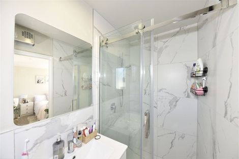 Photo of property in 2/4 Betwin Avenue, Sockburn, Christchurch, 8042