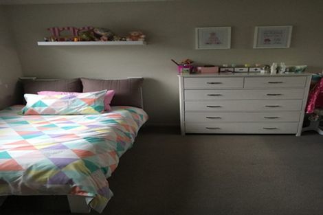 Photo of property in 88b Kirton Drive, Riverstone Terraces, Upper Hutt, 5018