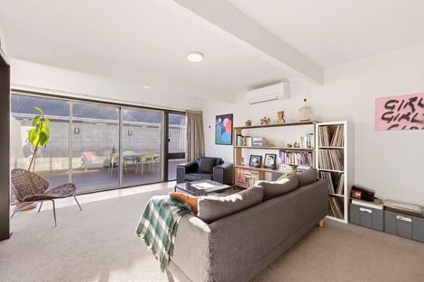 Photo of property in 76a Memorial Avenue, Ilam, Christchurch, 8053