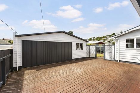 Photo of property in 77 Rotherham Terrace, Miramar, Wellington, 6022