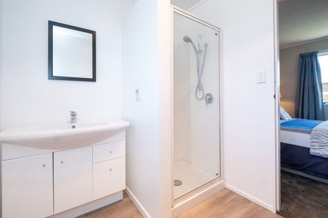 Photo of property in 37 James Cook Street, Havelock North, 4130