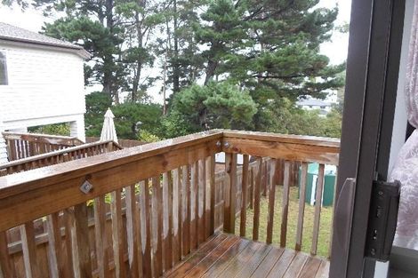 Photo of property in 86 Rising Parade, Fairview Heights, Auckland, 0632