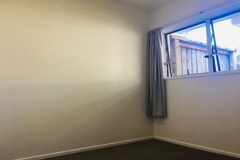 Photo of property in 2/152 Manuka Road, Bayview, Auckland, 0629