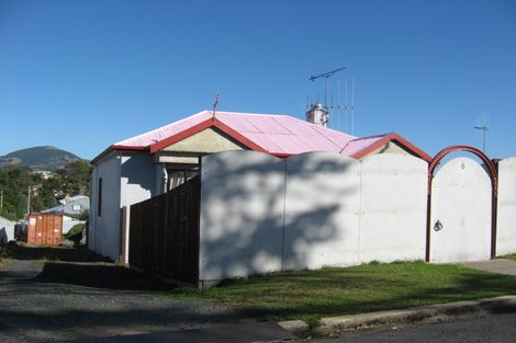 Photo of property in 8 Teignmouth Street, Abbotsford, Dunedin, 9018