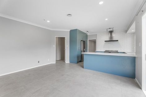 Photo of property in 9 Stranraer Crescent, Wattle Downs, Auckland, 2103