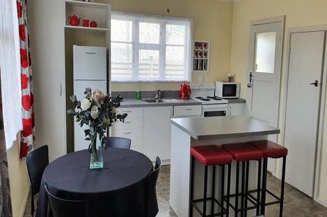 Photo of property in 48 Cologne Street, Martinborough, 5711