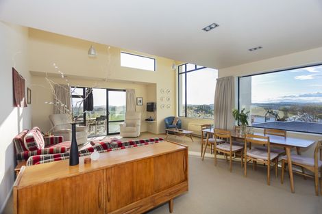 Photo of property in 14 Selwyn Street, South Hill, Oamaru, 9400