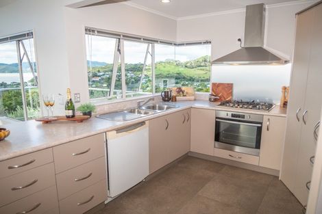 Photo of property in 11 Christine Drive, Coopers Beach, 0420