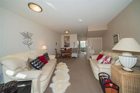 Photo of property in The Grange, 22/92 Bush Road, Albany, Auckland, 0632