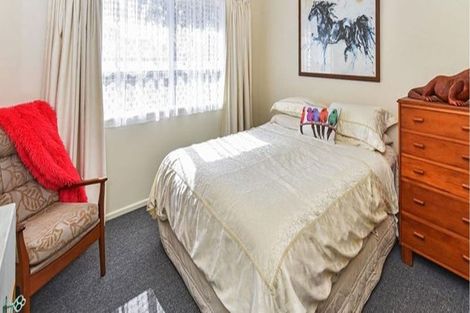 Photo of property in 2b Cliff Road, Papakura, 2110