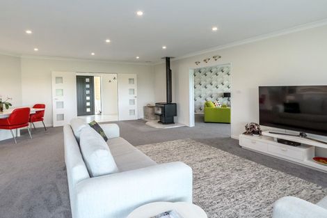 Photo of property in 2/53 Jellicoe Street, Greytown, 5712