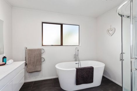 Photo of property in 90a Ocean Road, Ohope, 3121