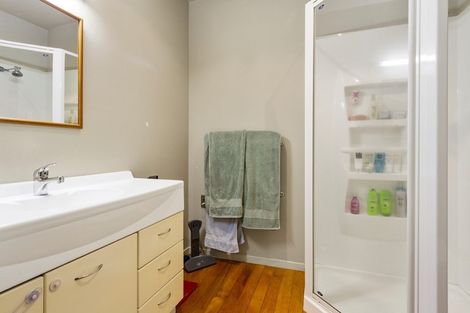 Photo of property in 7 Essex Street, Te Atatu South, Auckland, 0610