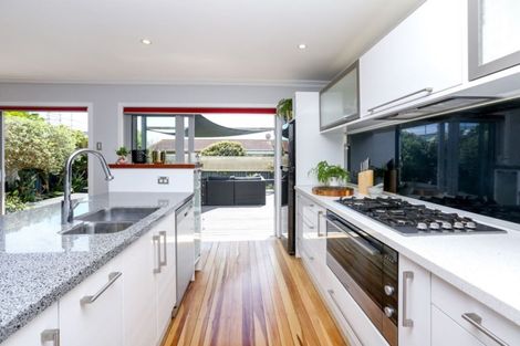 Photo of property in 73 Buller Street, New Plymouth, 4312