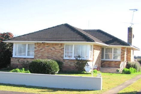 Photo of property in 14 Fernaig Street, Papakura, 2110