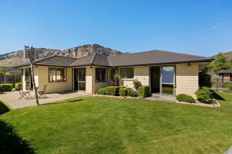 Photo of property in 4 Alluvial Court, Arthurs Point, Queenstown, 9371