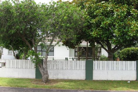Photo of property in 10 Kenley Place, Avondale, Auckland, 1026