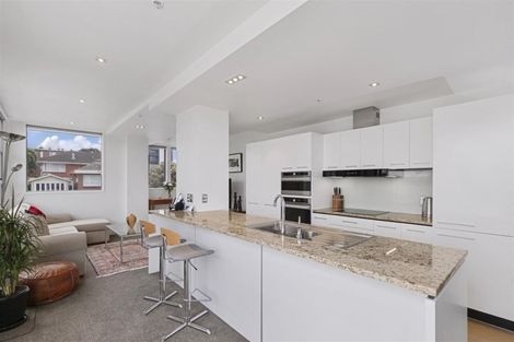 Photo of property in Maison Apartments, 111/16 Huron Street, Takapuna, Auckland, 0622