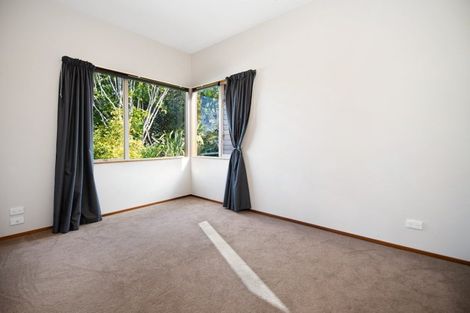 Photo of property in 52 Sunnyheights Road, Orewa, 0931