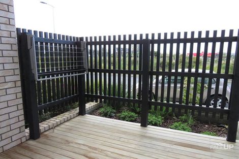 Photo of property in 21 Ceramic Lane, New Lynn, Auckland, 0600