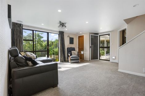 Photo of property in 100a Mellons Bay Road, Mellons Bay, Auckland, 2014