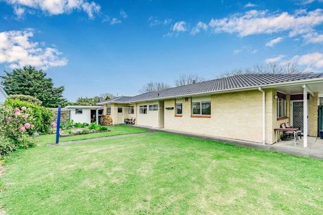 Photo of property in 38 Alexander Road, Raumati Beach, Paraparaumu, 5032