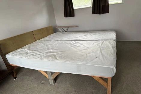 Photo of property in 26 Lyford Crescent, Sunnynook, Auckland, 0620