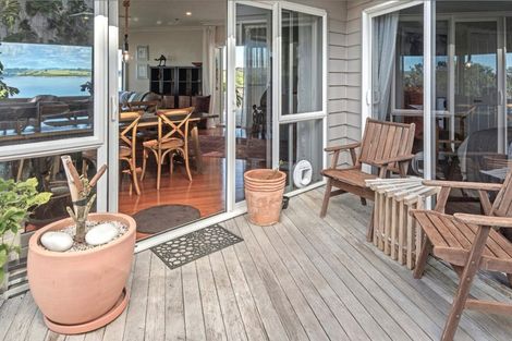Photo of property in 108 Beach Road, Onerahi, Whangarei, 0110