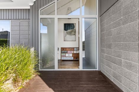 Photo of property in 37 Jarrett Terrace, Leamington, Cambridge, 3432