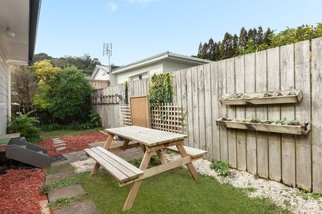 Photo of property in 88 Esmeralda Street, Welcome Bay, Tauranga, 3112