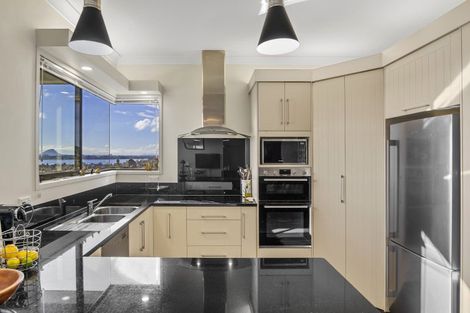 Photo of property in 35 Estuary View Road, Welcome Bay, Tauranga, 3112