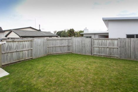 Photo of property in 27a Stewart Crescent, Hokowhitu, Palmerston North, 4410