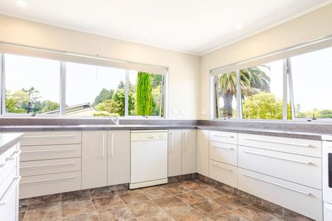 Photo of property in 208 Adelaide Road, Dannevirke, 4930