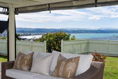 Photo of property in 119 Chaucer Road, Hospital Hill, Napier, 4110