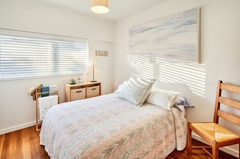 Photo of property in 18 Arawa Street, Raumati Beach, Paraparaumu, 5032