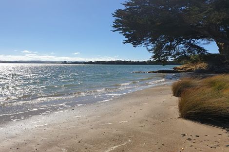 Photo of property in 96 Wharf Road, Clarks Beach, Pukekohe, 2679