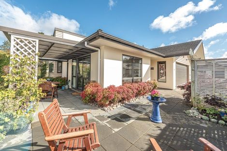 Photo of property in Caversham Park, 2/7 Caversham Road, Westmere, Whanganui, 4501