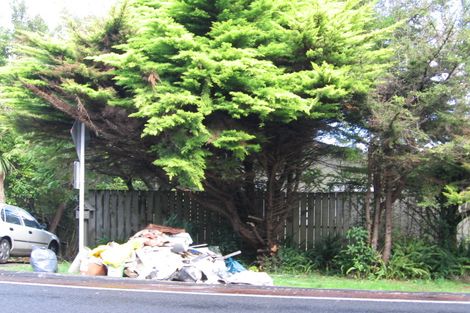 Photo of property in 136 Woodlands Park Road, Titirangi, Auckland, 0604