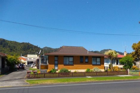 Photo of property in 308a Queen Sh25 Street, Thames, 3500