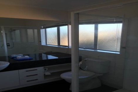 Photo of property in 9 Seresin Crescent, Flat Bush, Auckland, 2016