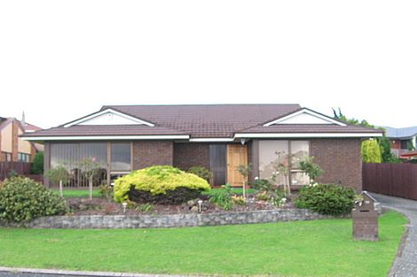 Photo of property in 20 William Bryan Drive, Half Moon Bay, Auckland, 2012